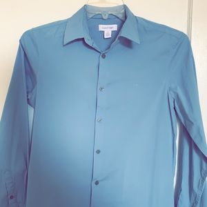 Light blue Calvin Klein Men’s dress shirt